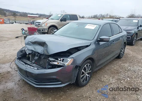 2017 Volkswagen Jetta 1.4T Se z USA, uszkodzony, nr VIN 3VWDB7AJ8HM353071
